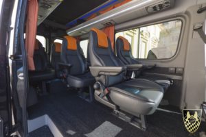 Bus für 8 Personen mit Chauffeur vom Limoservice