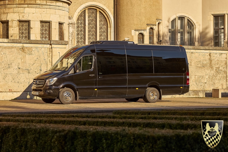 Reisebus für 16 Personen – Chauffeurservice München I mit Chauffeur und