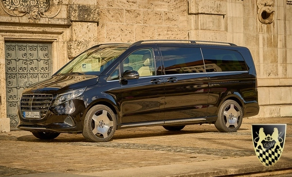 A luxurious chauffeur vehicle preparing for a trip from Munich to Rothenburg ob der Tauber.