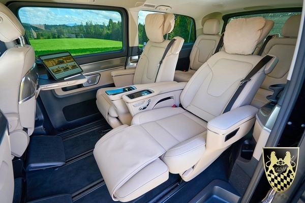 A comfortable vehicle for a private transfer from Munich to Vienna.